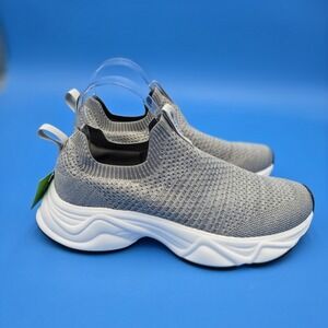 Gaiam Slip On Jogger Running Yoga‎ Shoes Women's 8 Gray AP00400W NWOB NEW